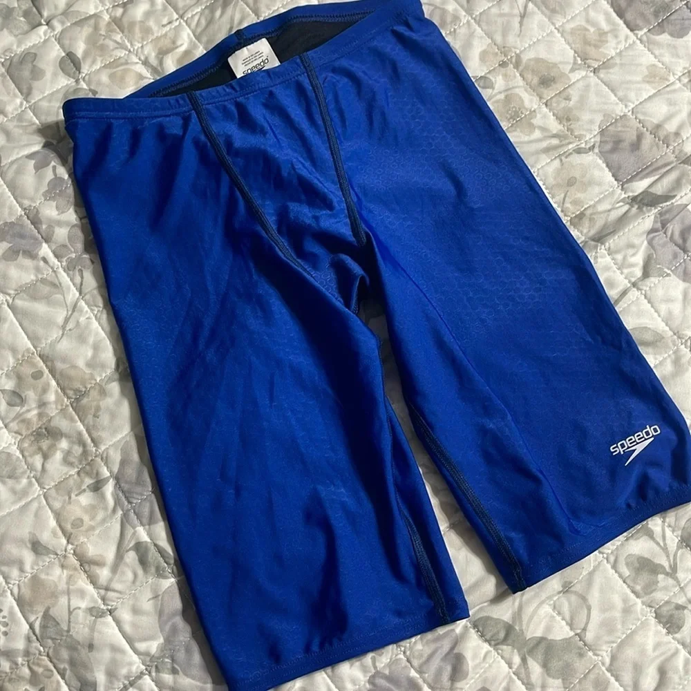 NWT Speedo men’s swimsuit  30